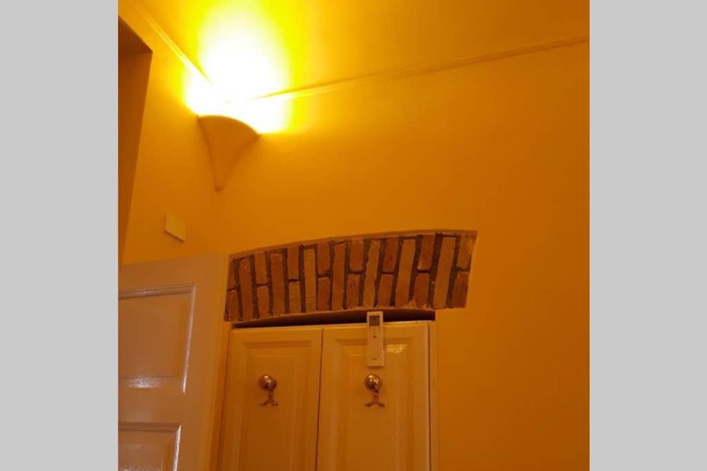 Ecce Roma Exterior foto